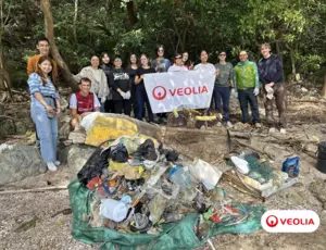 Combining Citizen Science with Coastal Clean-Up with WWFHK